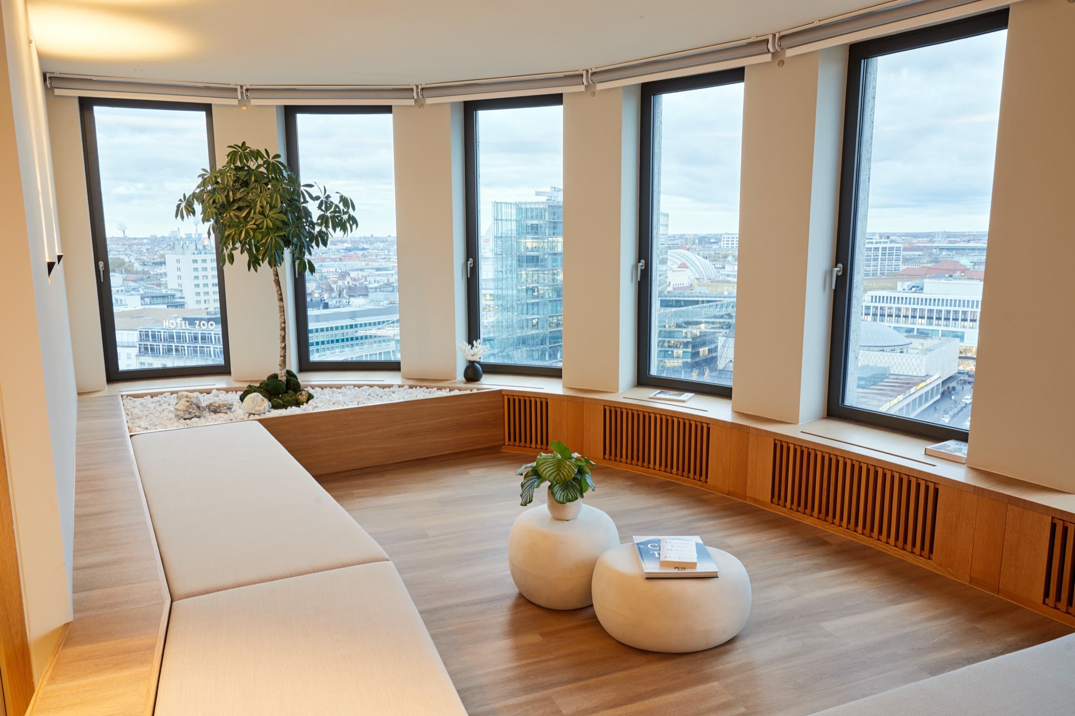 YEARS clinic lounge in Berlin overlooking the city